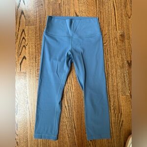 Women’s Lululemon Capri Leggings